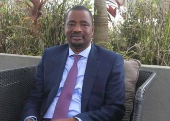 Bah Oury : de « Premier ministre intendant » à « chef d’orchestre politique »? (Par Tibou Kamara)