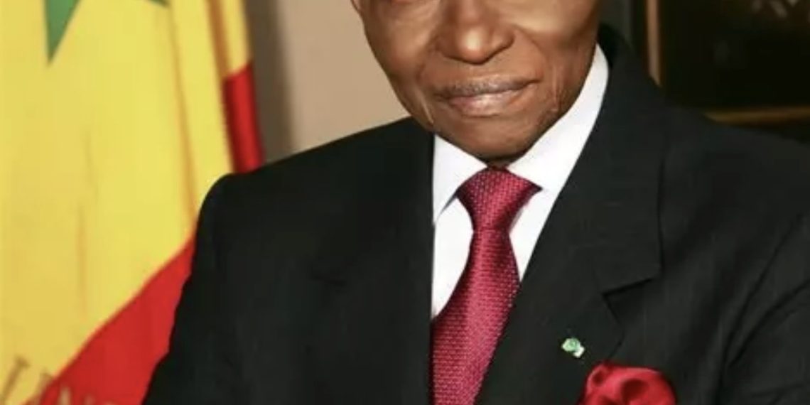 Sénégal : l’ex-président Abdoulaye Wade célèbre ses 100 ans