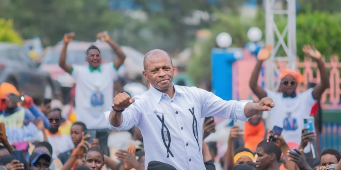 FRONDEG sous pression après son retrait : Abdoulaye Yéro Baldé au cœur d’intenses tractations politiques