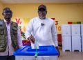 Triple scrutin en Guinée : le ministre Mourana Soumah vote à Dixinn Centre et salue le bon déroulement des opérations