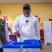 Triple scrutin en Guinée : le ministre Mourana Soumah vote à Dixinn Centre et salue le bon déroulement des opérations