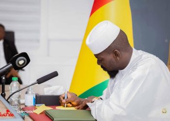 Décret présidentiel : Mamadi Doumbouya nomme de nouveaux ambassadeurs en Arabie saoudite et en Chine