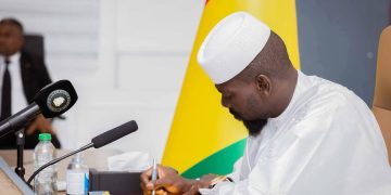 Décret présidentiel : Mamadi Doumbouya nomme de nouveaux ambassadeurs en Arabie saoudite et en Chine