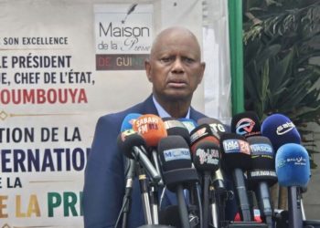 Guinée : la HAC lève les suspensions de trois journalistes et met en garde contre toute récidive