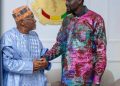 Guinée : Mamadi Doumbouya échange avec Elhadj Alsény Barry sur la consolidation de la paix sociale