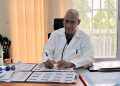 Dr Ibrahima Sory Diallo « DIS » : près de 50 ans au chevet des Guinéens, le serment d’un chirurgien au grand cœur